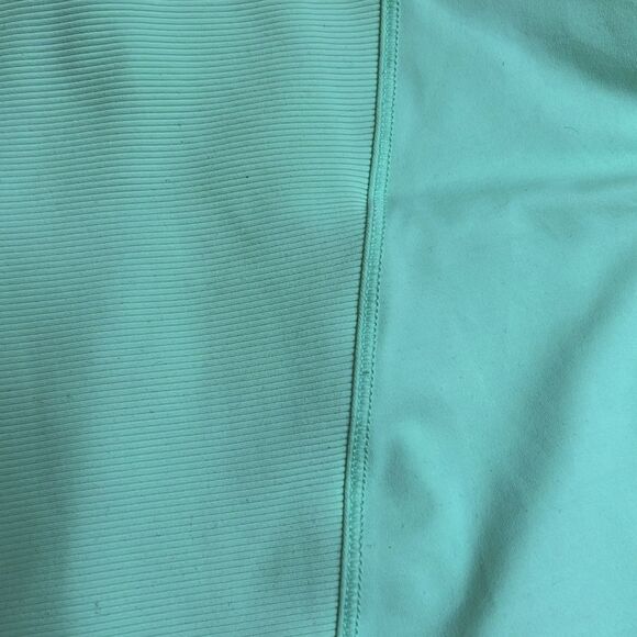 Lululemon sz 6, Core Kicker Tank, Mint Green - like new - Picture 9 of 10